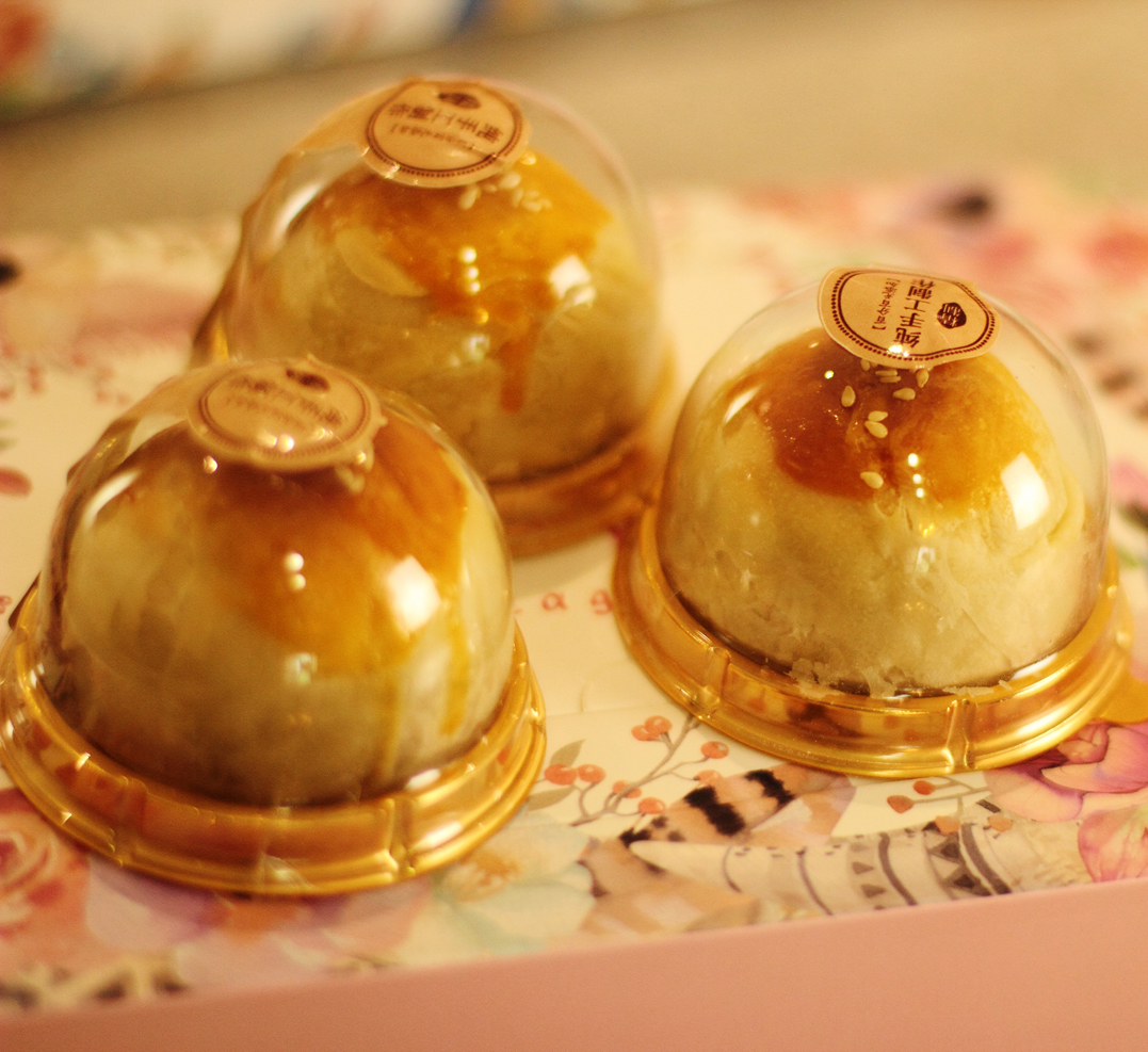 驚喜！你將吃到一顆有故事的蛋黃酥